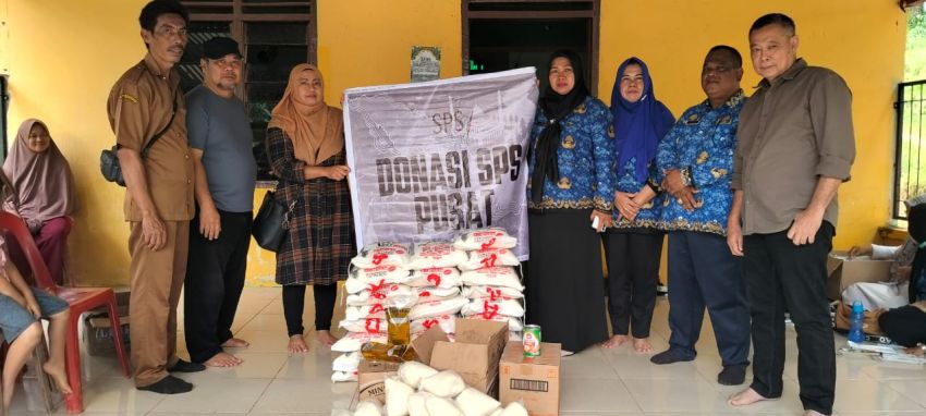 SPS Pusat dan SPS Sumut Salurkan Bantuan untuk Korban Banjir dan Longsor di Langkat