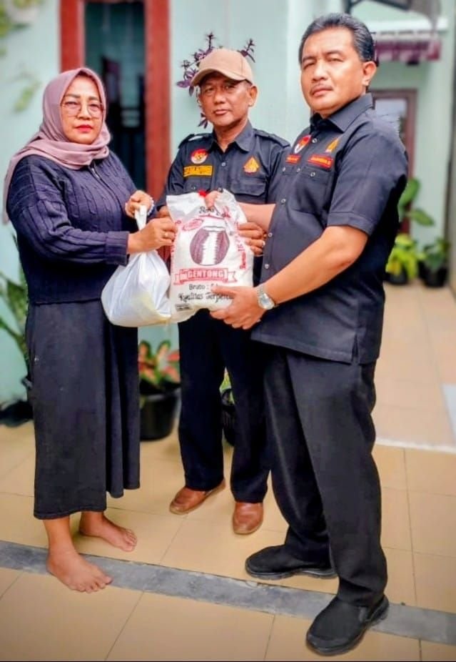 DPW Pendawa Sumut Salurkan Bantuan Sembako untuk Korban Banjir di Medan Marelan