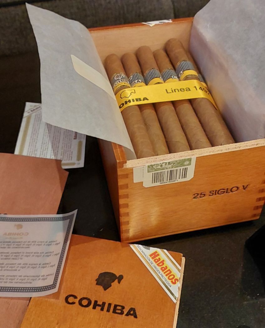 Sensasi Cohiba Siglo V: Saat Asap Menjadi Bahasa Kemewahan