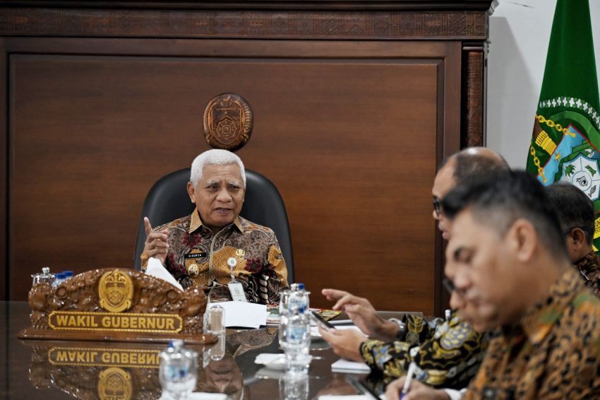 Wagub Surya Ikuti Rakor Pemulihan Pascabencana Sumatera Bersama Mendagri