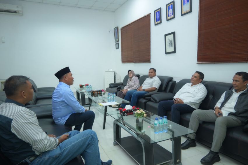 Wakil Bupati Deli Serdang Ikuti Bimbingan Tugas Akhir di UNPAB, Tegaskan Komitmen Tingkatkan Kualitas SDM