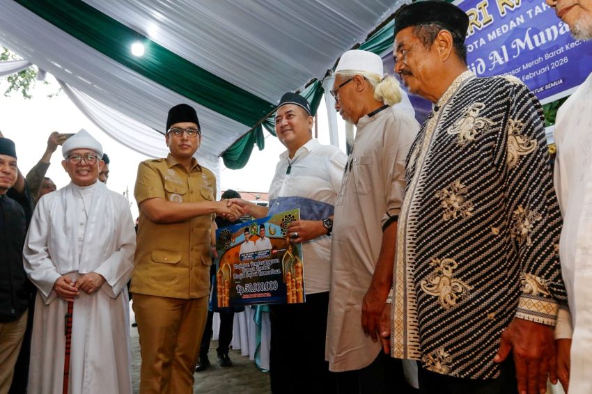 Safari Ramadan,  Rico Waas Tegaskan Pembangunan Dimulai Dari Dalam Diri Bukan Untuk Memperkaya Diri
