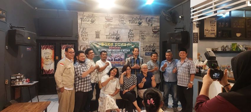 Bukber Penuh Nostalgia, Alumni SMPN 8/10 Medan Angkatan 1995 Reuni di Garage Kopi