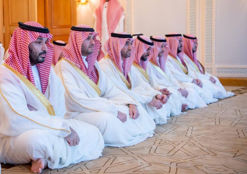 Makkah, Arab Saudi &mdash; Suasana Khidmat Idul Fitri di Masjid Agung