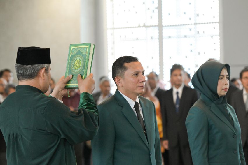 Wakil Rektor II USU Resmi Dilantik, Perkuat SDM, Keuangan dan Sistem Informasi