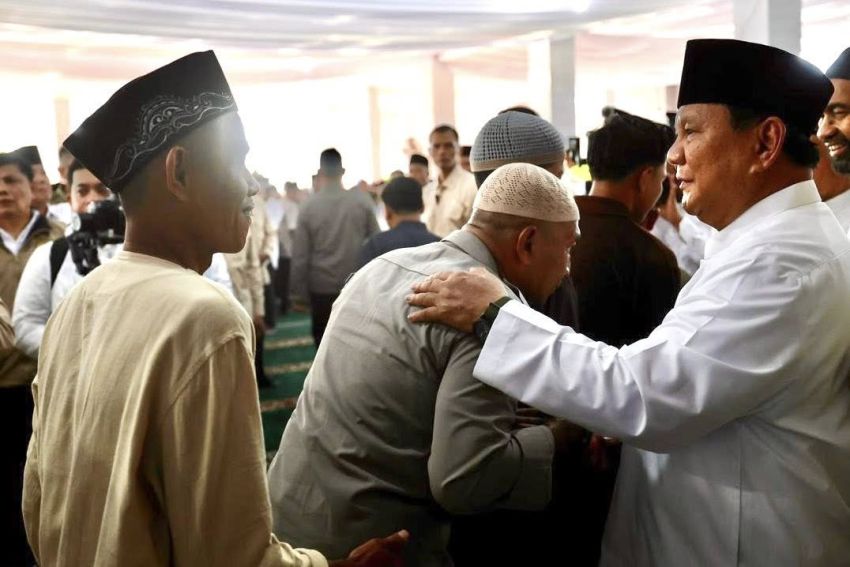 Presiden Prabowo Salat Idulfitri dan Gelar Halalbihalal Bersama Warga Aceh Tamiang