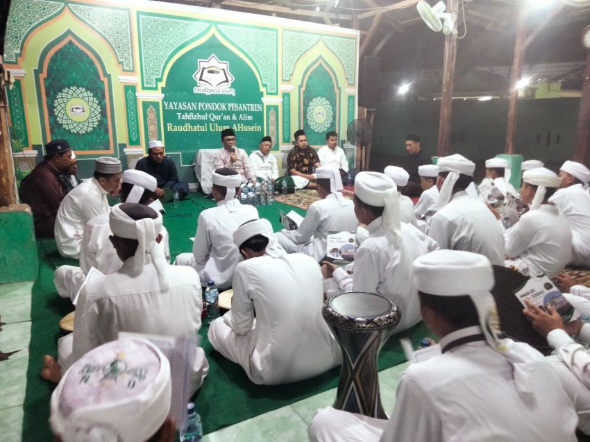 Pesantren Didorong Jadi Motor Kebangkitan Ekonomi Syariah Nasional
