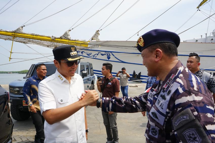 KRI Bima Suci Tiba di Belawan, Rico Waas Siap Kenalkan Potensi Medan ke Mata Dunia