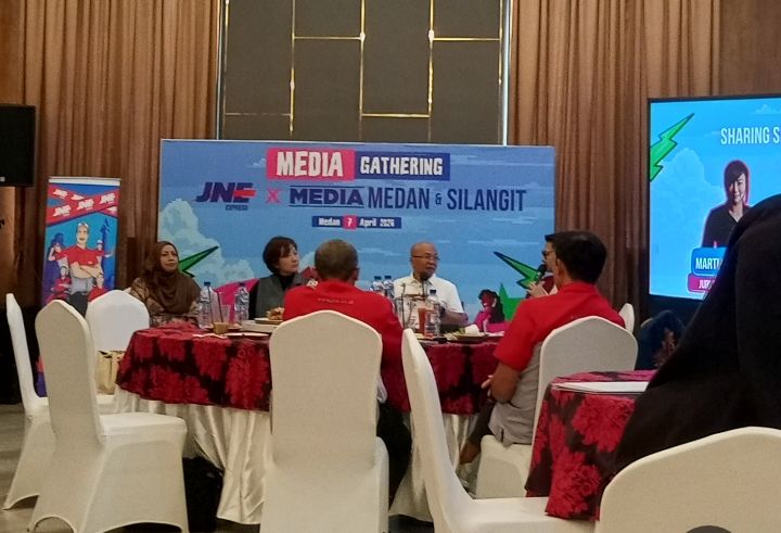 JNE Gelar Media Gathering Bersama Insan Pers Medan dan Silangit Bertabur Hadiah