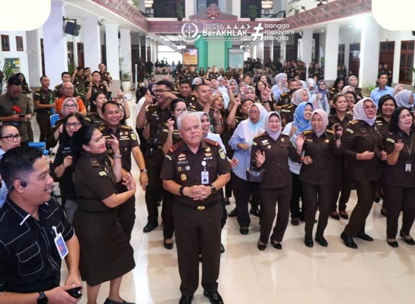 Haru Perpisahan di Kejati Sumut, Harli Siregar Tekankan Soliditas dan Empati