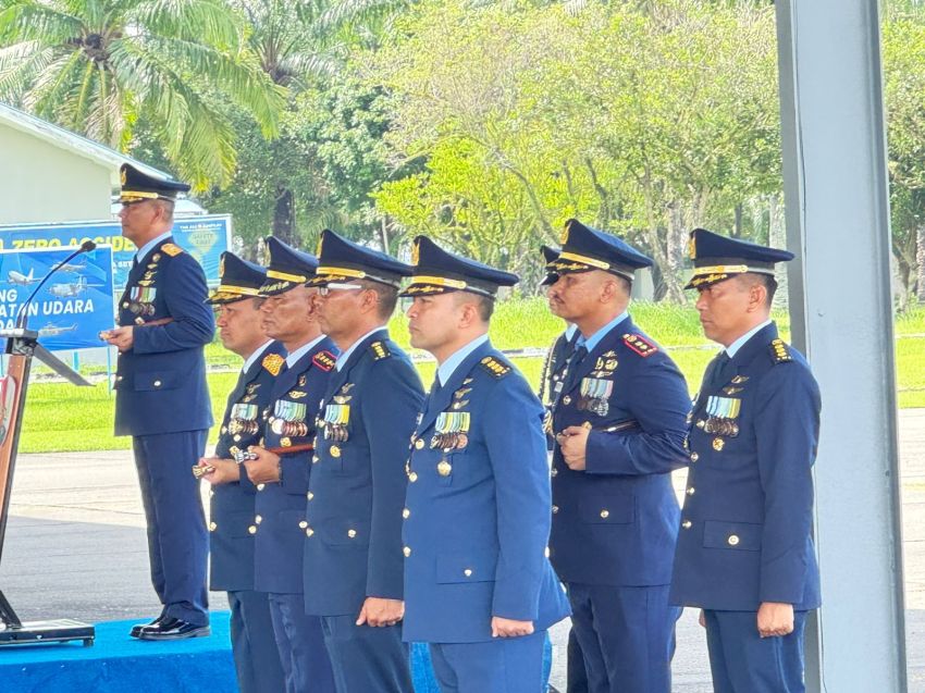 BATALYON PARAKO 463 PASGAT LEPAS PRAJURIT PANCAWARA MELAKSANAKAN SATGAS PAMTAS RI-PNG TH 2026.