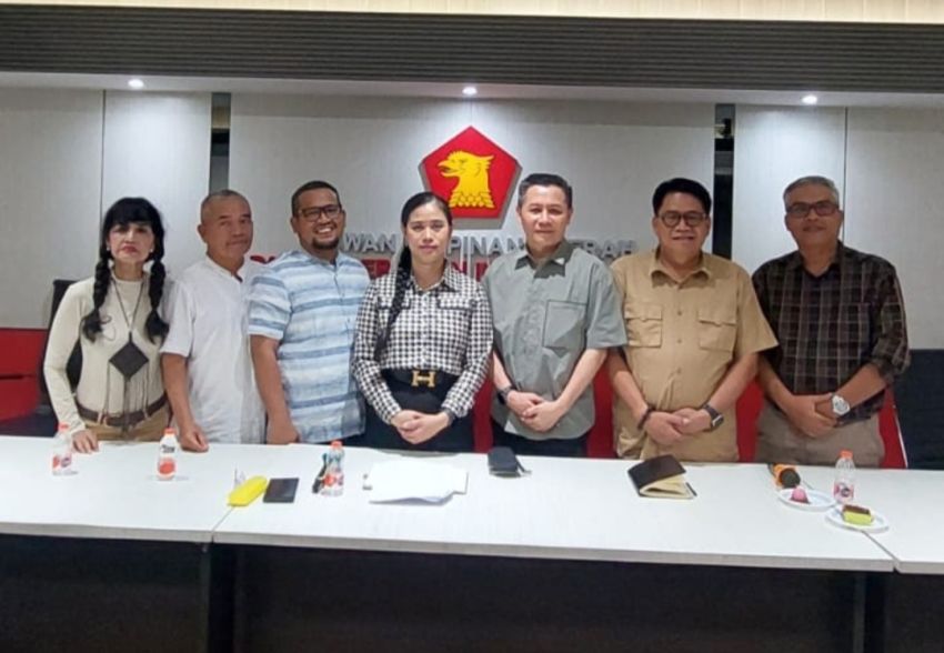 Bunda Yin Gagas Komando Media Indonesia Raya (KOMID) untuk Perkuat Sinergi Informasi