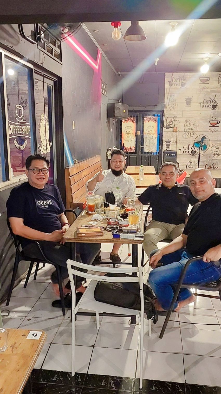 Ngopi Bareng di GARAGE KOPI, Anto Genk: Secangkir Kopi Bikin Suasana Makin Akrab