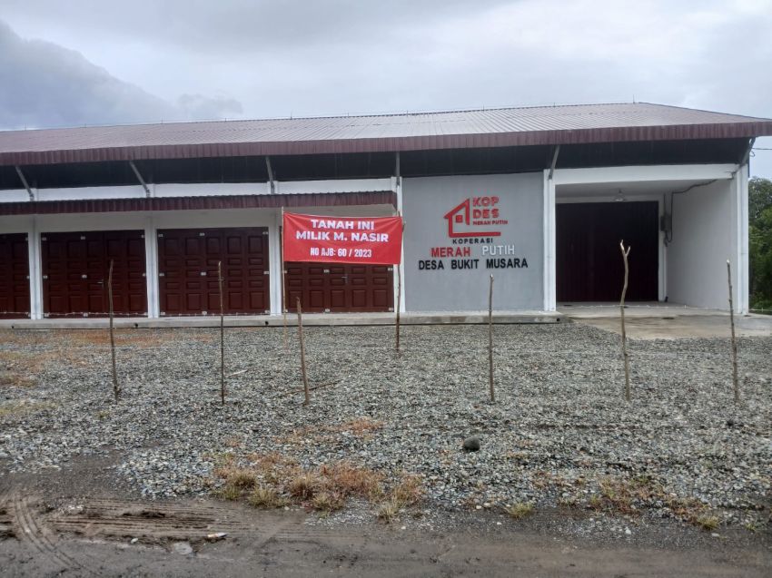 Lokasi Pembangunan Gedung Koperasi Merah Putih Bukit Mesara Dipagari Pemilik Tanah
