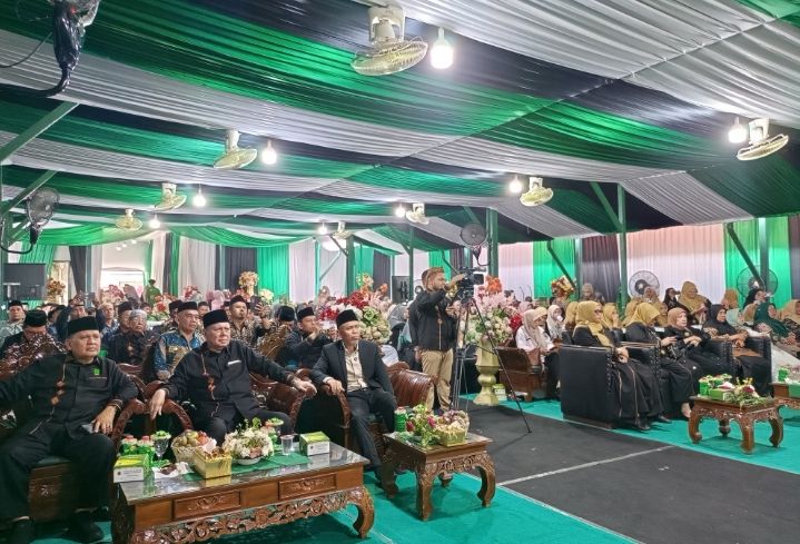 Wisuda XXXIV Darul Hikmah Medan, Santri Diingatkan Jaga Citra Pesantren di Tengah Publik