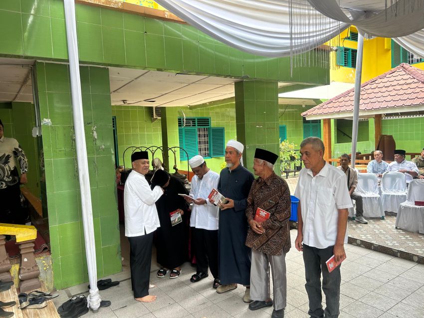 83 Tahun Mamiyai Al-Ittihadiyah, Asren Nasution Serahkan Buku &ldquo;Janji-Janji Sosial Negara&rdquo;