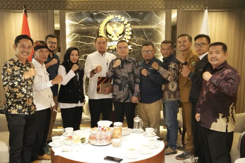 Dasco Terima Audiensi DPP FAGAR dan Perwakilan Guru Honorer, Bahas Pengangkatan ASN hingga Kesejahteraan Guru
