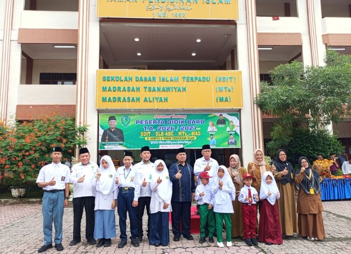 Semangat Baru di TPI Medan, Peserta Didik Baru Disambut Marhaban, Tepung Tawar, dan Penanaman Nilai-Nilai Islami