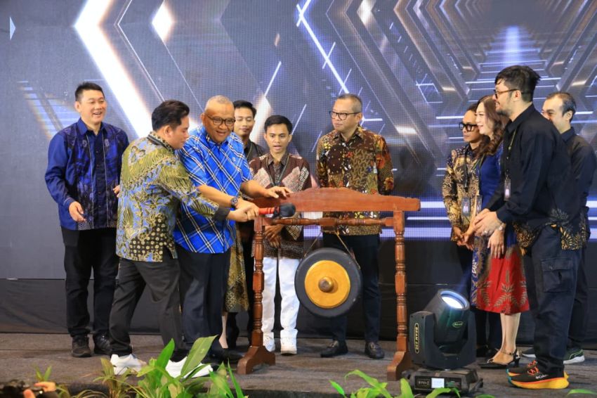 Kemnaker: Sertifikasi Jadi Kunci Pastikan Kompetensi Tenaga Kerja Permanent Makeup