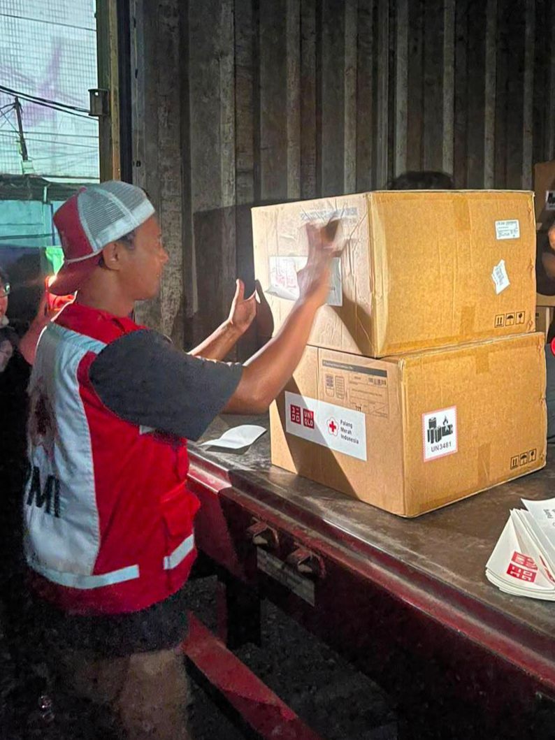 UNIQLO Salurkan Bantuan Senilai Rp750 Juta untuk Mendukung Pemulihan Masyarakat Terdampak Bencana di  Flores dan Lombok