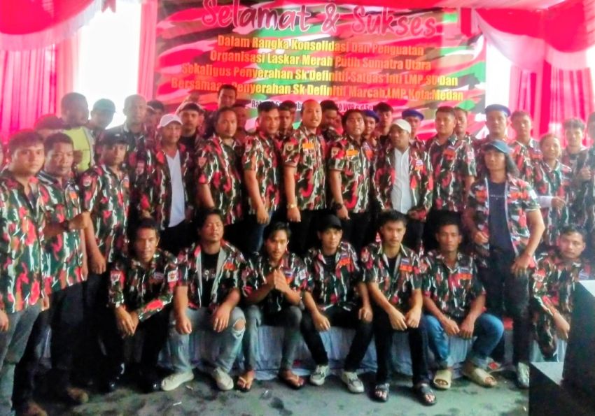 Dr.Ramces Pandiangan SH,.MH Terima SK Definitif dari Rukun Sembiring SE, Siap Perkuat LBH LMP Sumut