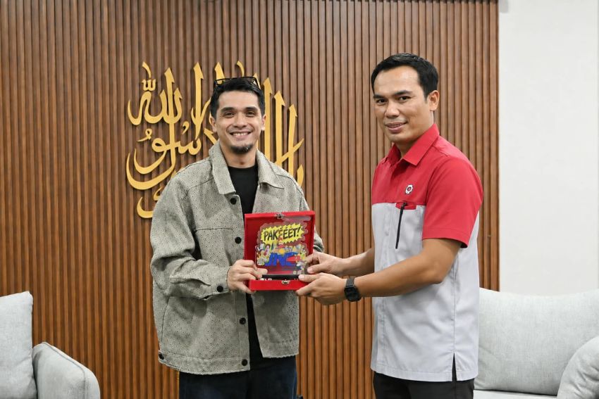 DARI MASJID AL-ISRA&rsquo; H. SOEPRAPTO SOEPARNO, JNE MEDAN SAMBUT SHARING TIME BERSAMA RICKY HARUN