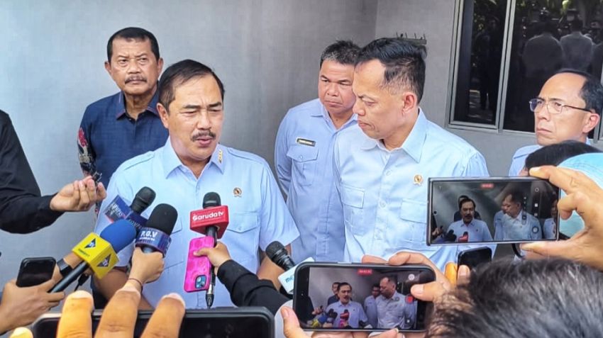 MENGADILI PENYIMPANGAN, MEMBENAHI PEMASYARAKATAN