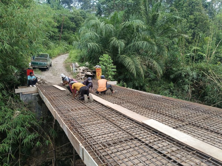Akses Warga Makin Aman, Jembatan Beton Aek Karontang Rampung Dibangun