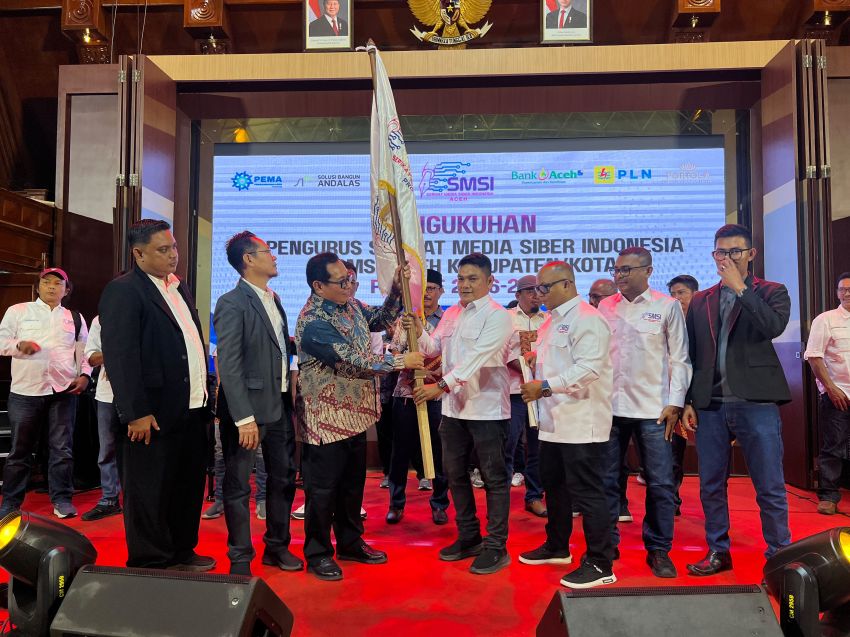 SMSI Aceh Besar Resmi Dikukuhkan, Zulfikar Terima SK Kepengurusan
