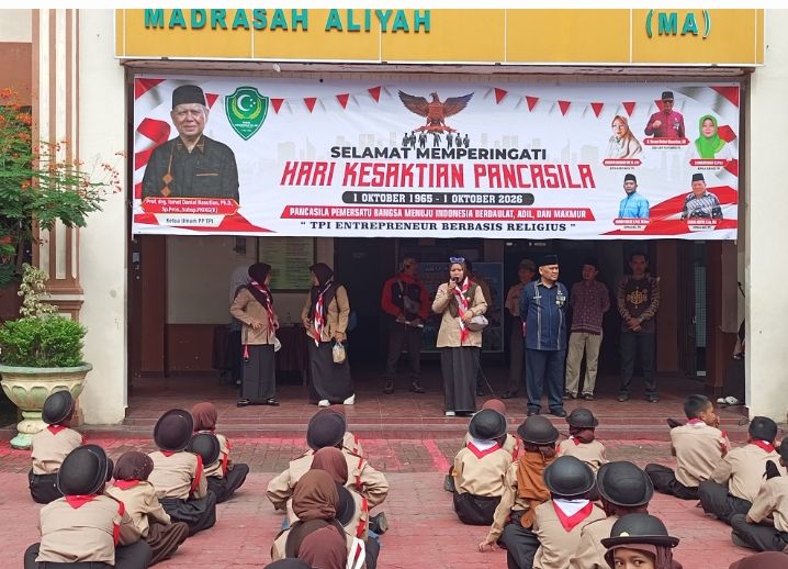 H Ikrom Helmi: Perkemahan Bukan Sekadar Rekreasi, Tapi Tempa Mental dan Kemandirian