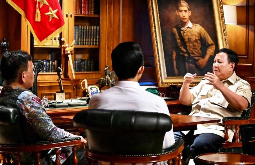 NEGARA YANG MAMPU MENJELASKAN DIRI Orkestrasi Komunikasi dan Kepercayaan Publik