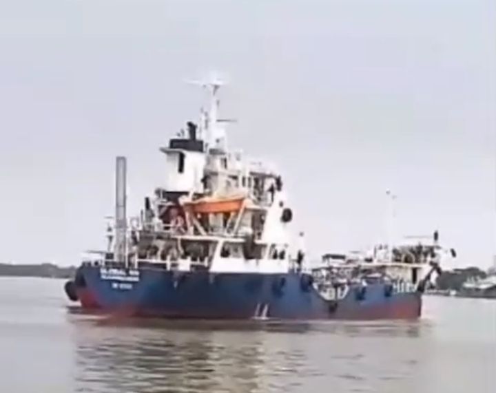 GEMPAR! TANKER BERBENDERA MONGOLIA DIDUGA ANGKUT 2 TON SABU, JEJAK JARINGAN INTERNASIONAL DI SELAT MALAKA