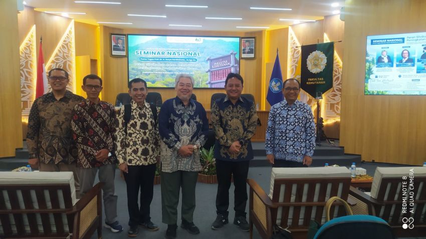 Kehutanan Pengokoh Jatidiri Alam Nusantara