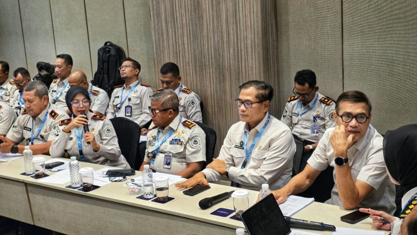 PUTUSAN MK DAN PERTANYAAN YANG TERSISA